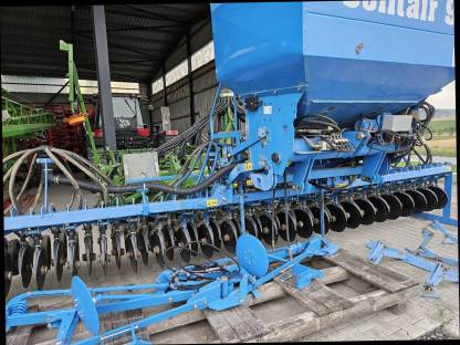 Bild 3:Lemken Solitair 9 Drillmaschine für Kreiselegge