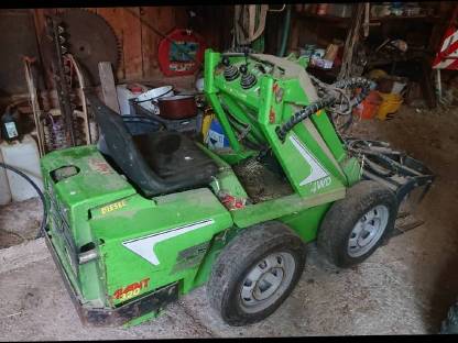 Bild 2:Avant Hoflader 320S