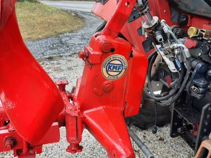 Bild 5:KMF Pflug UZ27