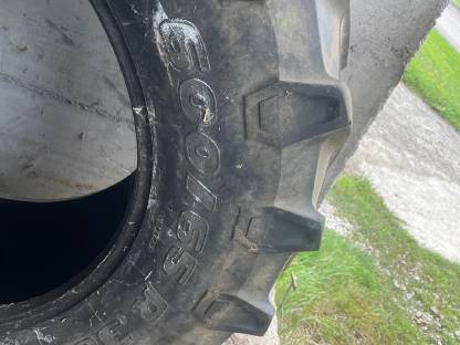 Pirelli und Michelin Traktorreifen