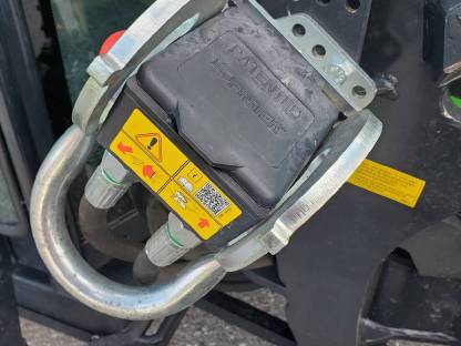 Bild 6:Deutz Fahr 5090.4G mit Frontlader