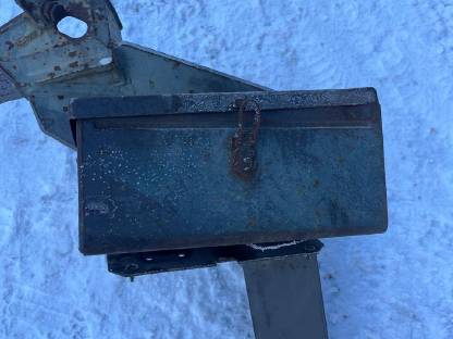 Bild 2:Frontladerkonsole Hauer Oberrahmen-System