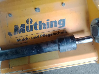 Bild 3:Antriebswelle Müthing MUM 280
