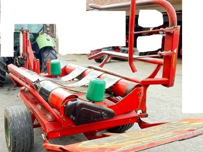 Bild 2:Kverneland Rundballenwickler