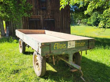 Bild 3:Gummiwagen Anhänger