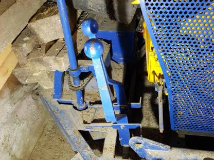 Bild 7:Schlittenseilwinde mit Doppeltrommelwinde Rigert auf Rädern