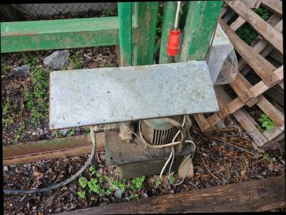 Bild 5:Kistenkipper hydr.