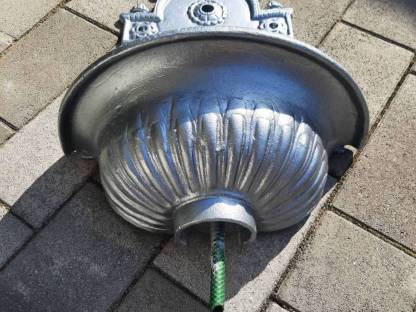 Bild 2:Basena Wandbrunnen