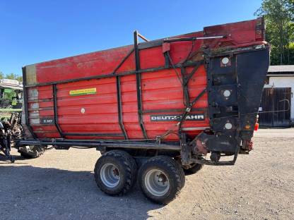 Bild 2:Silierwagen, Häckselwagen