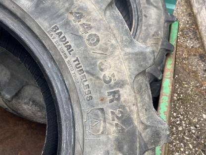 Vredestein 440/65 R24