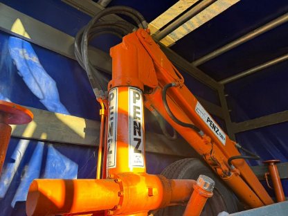 Bild 7:Klassiker Mercedes Benz Transporter mit gültigem Pickerl