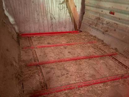 Bild 3:Pöttinger Pony Ladewagen