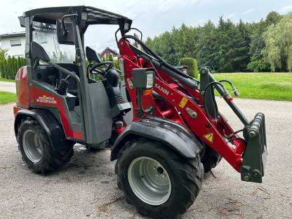 Bild 3:Weidemann 1260 LP unter 2 m Bauhöhe