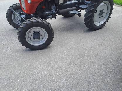 Bild 8:Oldtimer Lindner 22 PS Allrad