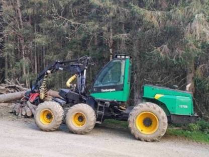 Bild 2:Timberjack 1270B Harvester