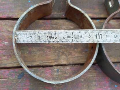 Bild 2:Verschiedene Rohr Schellen