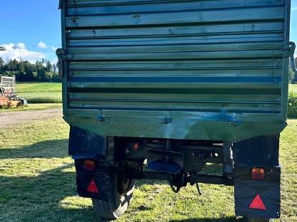 Bild 3:Zweiachskipper