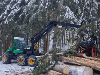 Bild 3:Timberjack 1270B Harvester