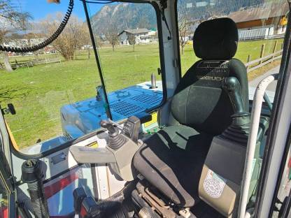 Bild 7:Verkaufe Takeuchi TB175 mit Powertilt