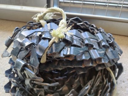 Bild 2:Futterbahn Geflügel, Hennen