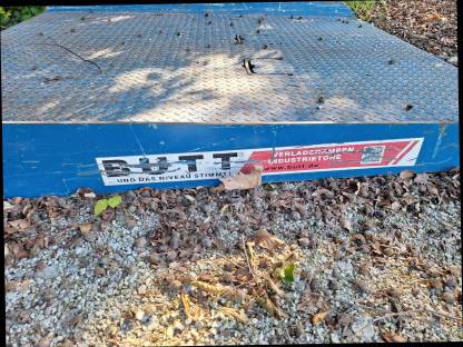 Bild 3:Butt Container Überladebrücke