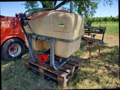 Bild 6:Feldspritze 700 l Favaro