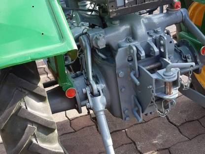 Bild 3:Steyr T80 Traktor