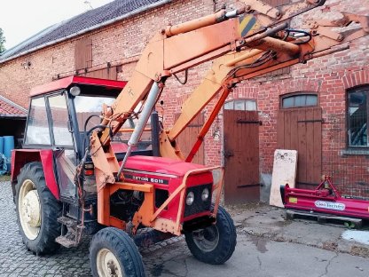 Zetor 5011 mit Frontlader, Kupplung defekt, TÜV neu