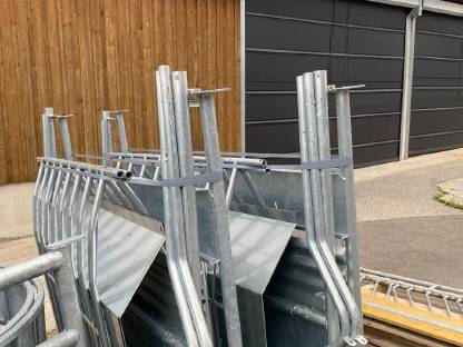 Bild 4:Futterraufe für Schafe, Ziegen, Rinder, Wild, Kühe, Weide