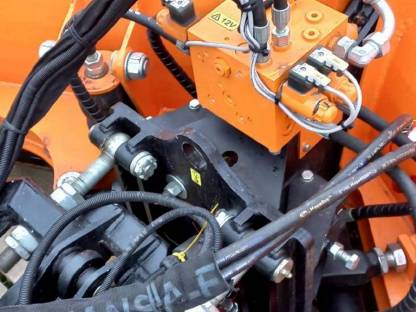 Bild 3:Verkaufe Kahlbacher Vario Schneepflug