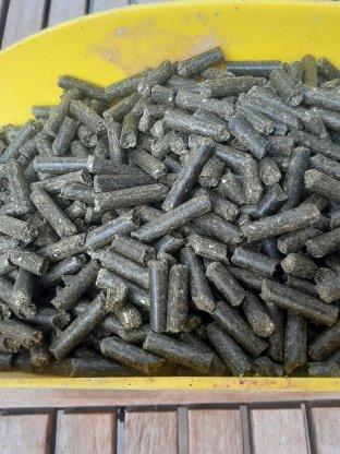 Verkaufe Bio Luzerne Pellets, Bio Strohballen, Bio Heuballen