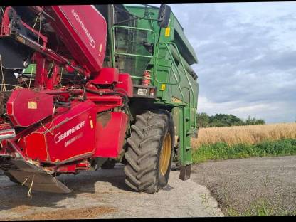 Bild 2:Mähdrescher John Deere Hillmaster 2056