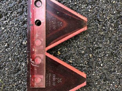 Bild 2:Busatis Messer