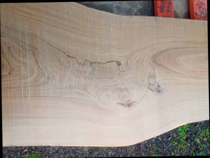 Bild 4:Holzbohlen - Eiche, Esche, Kastanie, Nuss, Kirsche