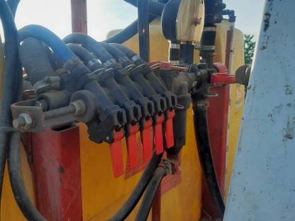 Bild 3:Feldspritze Rau D2