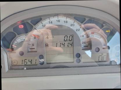 Bild 9:Deutz Fahr 5090.4G mit Frontlader