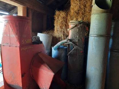 Bild 3:Auer Heugebläse inkl. Verteiler