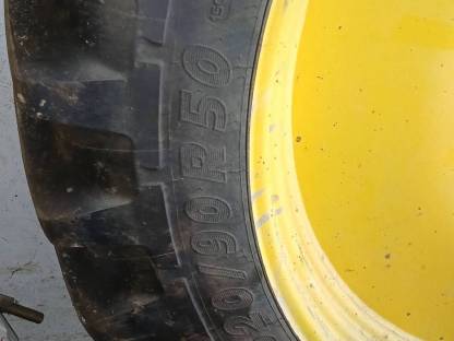Bild 3:Verkaufe Pflegereifen für JD 6320