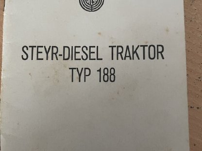 Bild 3:Steyr Traktor 188 mit Hauer Frontlader