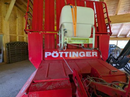 Bild 2:Pöttinger Grand Prix 1 Ladewagen