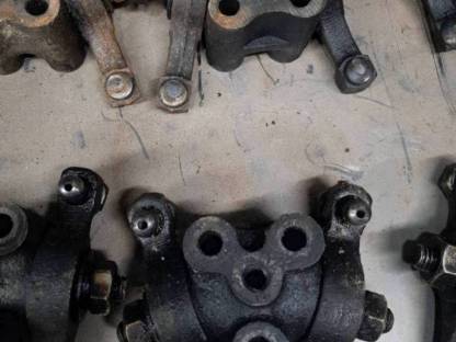 Bild 3:Kipphebelböcke Deutz Traktor