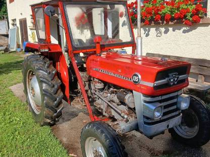 Bild 2:Massey Ferguson MF 135