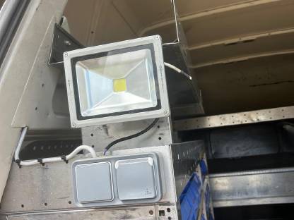 Bild 8:VW T5 Hochdach langer Radstand 2,5 l