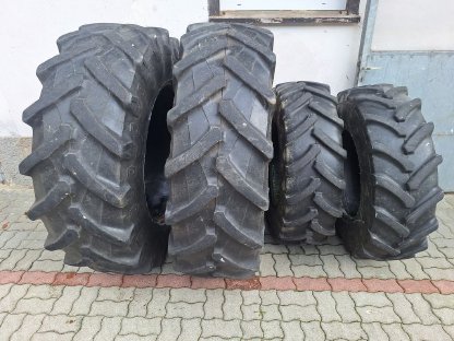 2 Stk. Pirelli 480/70 R34 + 2 Stk. Mitas 380/70 R24