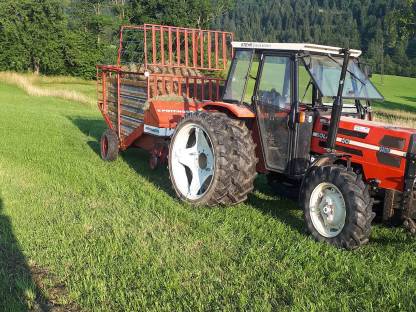 Bild 4:Ladewagen Pöttinger 10