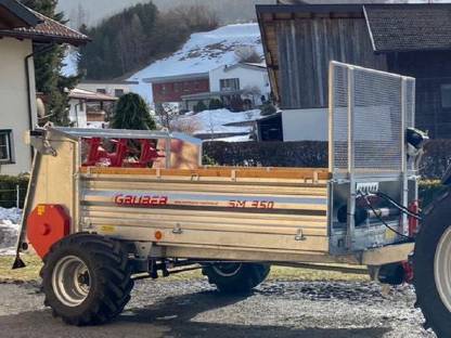 Gruber SM 350T Miststreuer