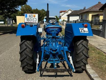Bild 4:Ford 3000-8 Super Dexta