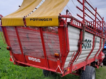 Bild 6:Boss II Ladewagen Pöttinger