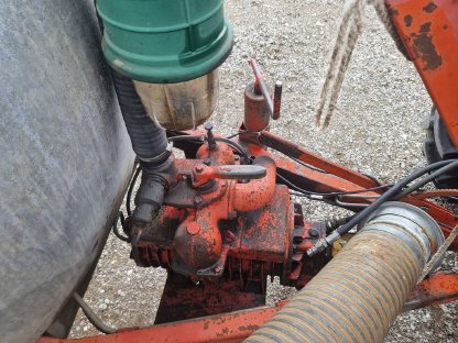 Bild 2:Güllefass Huber 6.500 l (Tandemachse - Vakuumfass)