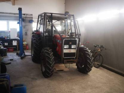 Massey Ferguson 362